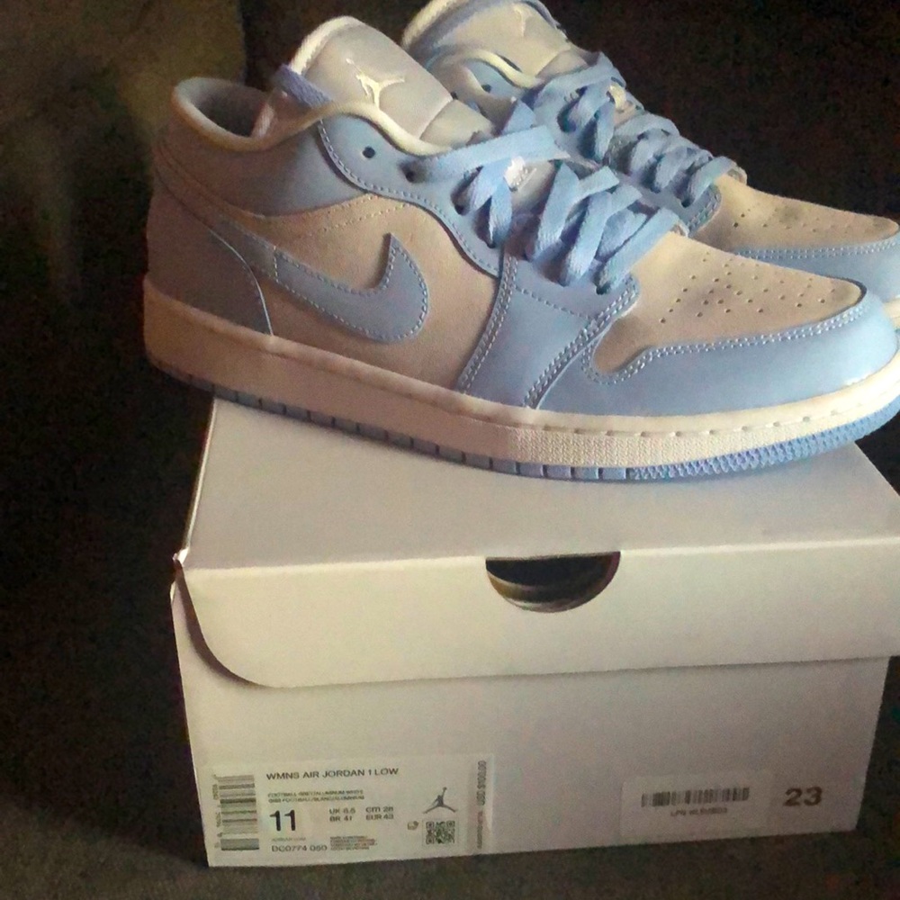 Nike Air Jordan 1